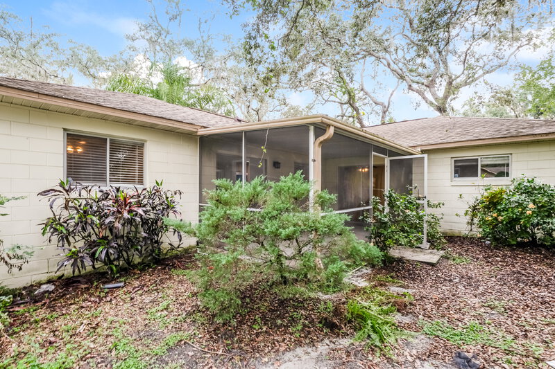 2,315/Mo, 2701 Kinnon Dr Orlando, FL 32817 Rear View 3