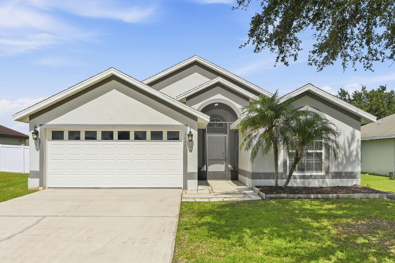 2,105/Mo, 3027 Eagle Crossing Dr Kissimmee, FL 34746 External View