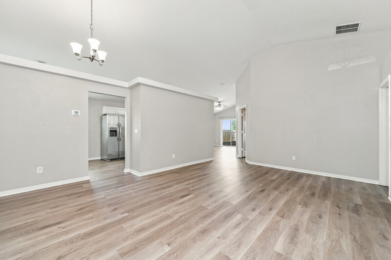 2,105/Mo, 3027 Eagle Crossing Dr Kissimmee, FL 34746 Living Room View