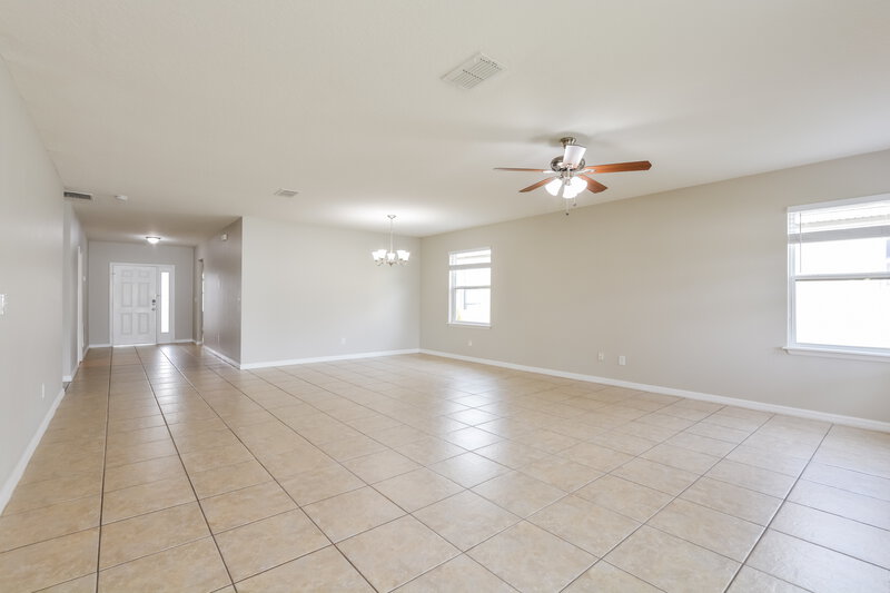 2,225/Mo, 314 Red Kite Dr Groveland, FL 34736 Living Room View 2