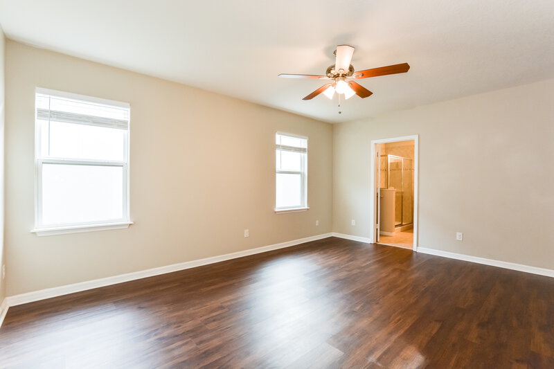 2,225/Mo, 314 Red Kite Dr Groveland, FL 34736 Main Bedroom View 2