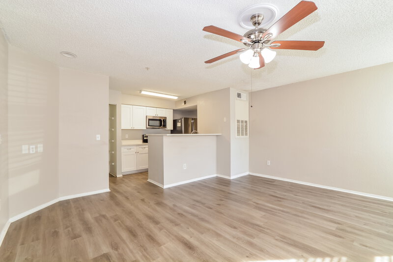 1,245/Mo, 2217 GRAND CAYMAN CT, Unit #1212 Kissimmee, FL 34741 Living Room View