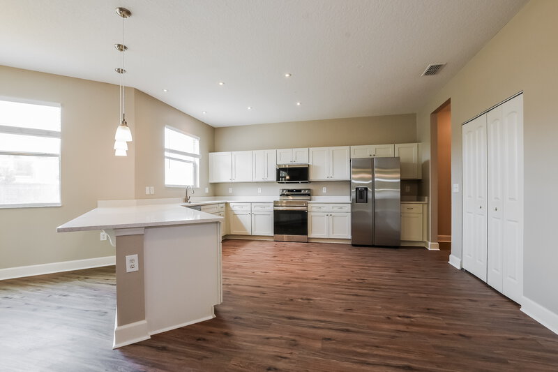 2,795/Mo, 13501 Laranja St Clermont, FL 34711 Kitchen View