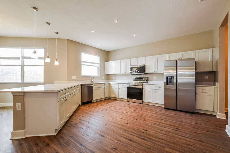2,795/Mo, 13501 Laranja St Clermont, FL 34711 Kitchen View 2