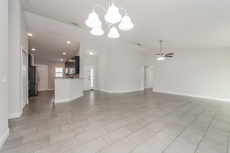 2,060/Mo, 1004 Dartmoor Pl Kissimmee, FL 34758 Dining Room View 2