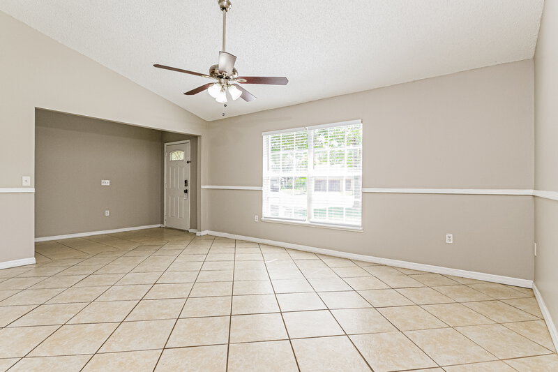 1,900/Mo, 103 Montclair Way Kissimmee, FL 34758 Living Room View 2