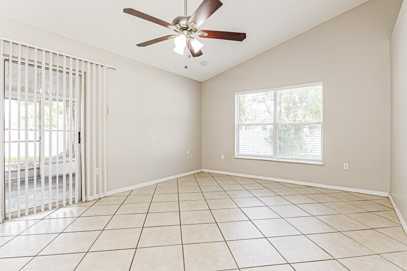 1,900/Mo, 103 Montclair Way Kissimmee, FL 34758 Family Room View