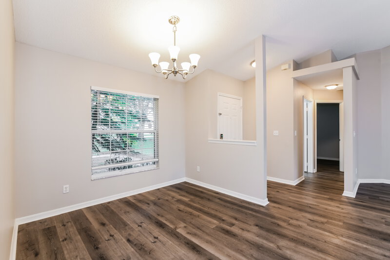 2,000/Mo, 15127 Margaux Dr Clermont, FL 34714 Dining Room View