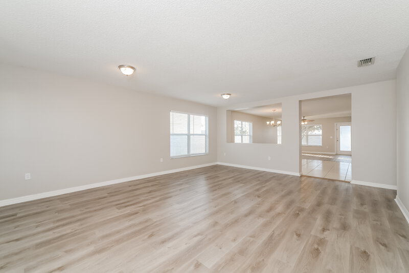 2,245/Mo, 4550 Ross Lanier Ln Kissimmee, FL 34758 Living Room View