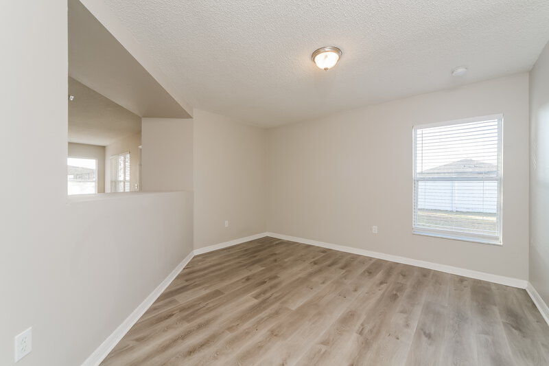 2,245/Mo, 4550 Ross Lanier Ln Kissimmee, FL 34758 Office View