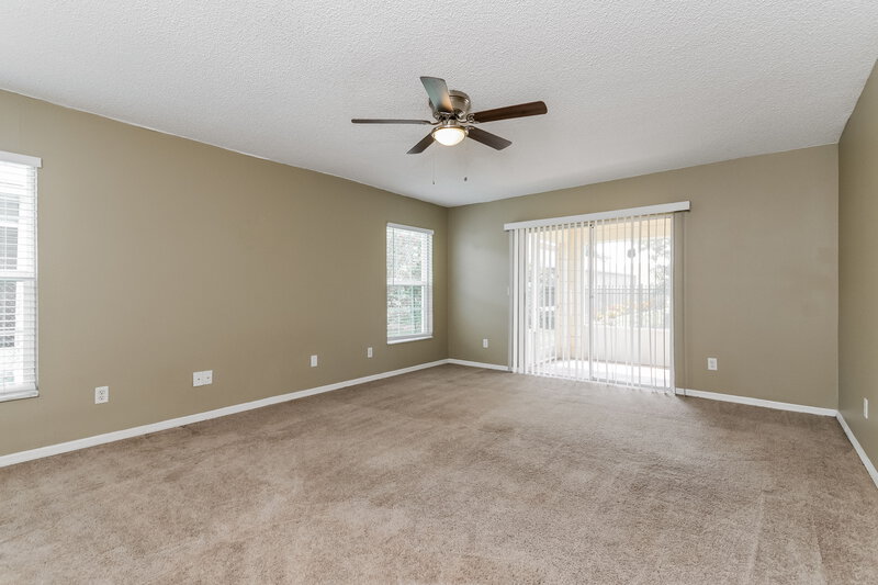 1,965/Mo, 547 Brentford Ct Kissimmee, FL 34758 Main Bedroom View
