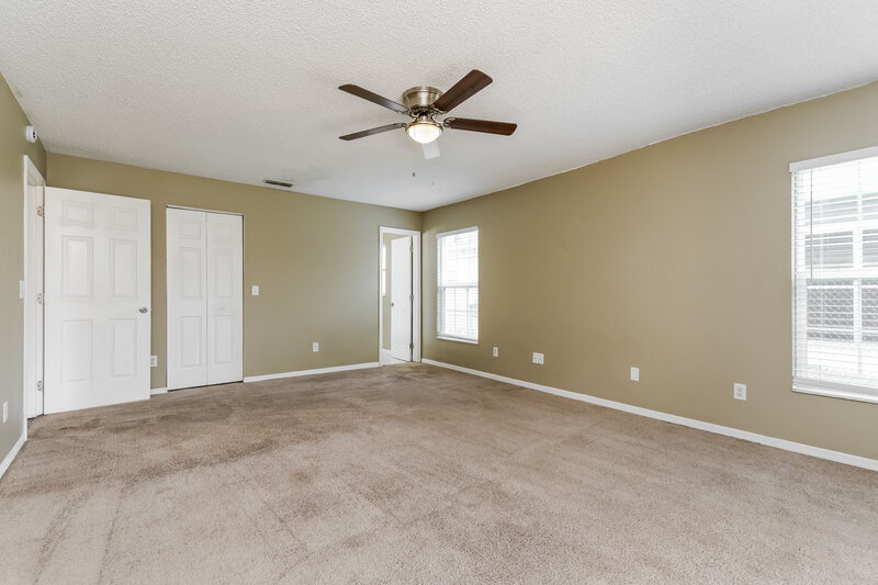 1,965/Mo, 547 Brentford Ct Kissimmee, FL 34758 Main Bedroom View 2