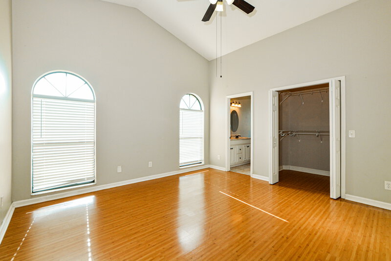 2,390/Mo, 1965 River Park Blvd Orlando, FL 32817 Main Bedroom View