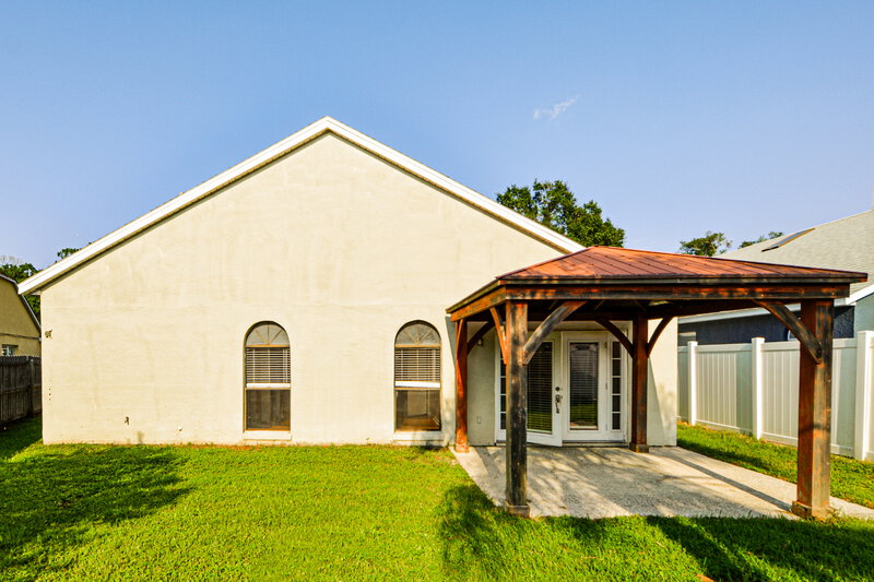 2,390/Mo, 1965 River Park Blvd Orlando, FL 32817 Rear View