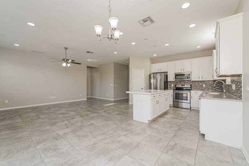 2,180/Mo, 3809 San Isidro Cir Saint Cloud, FL 34772 Dining Room View 2