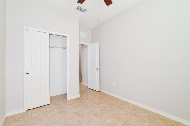 2,195/Mo, 1011 Hermosa Way Kissimmee, FL 34744 Bedroom View 3