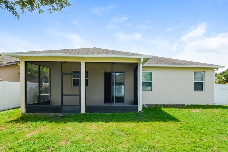 2,195/Mo, 1011 Hermosa Way Kissimmee, FL 34744 Rear View
