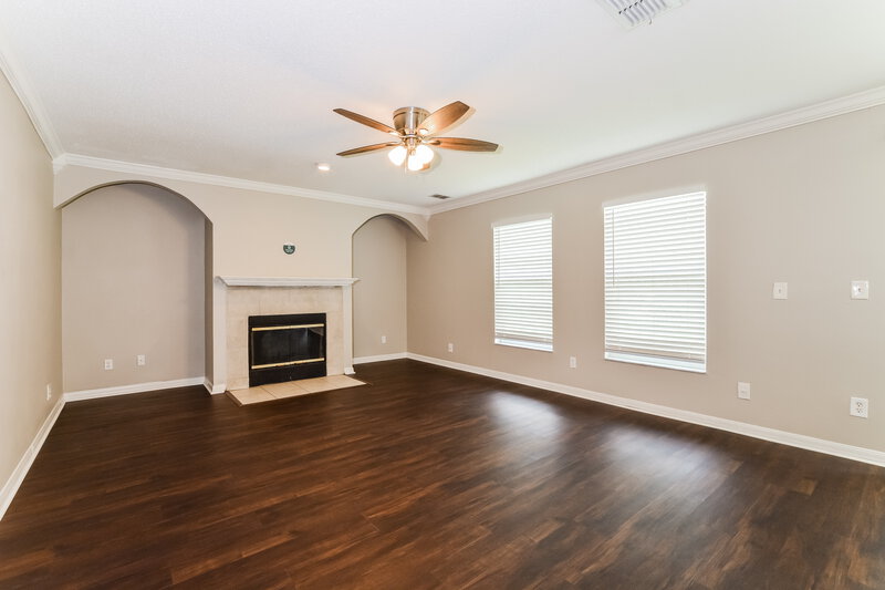 2,325/Mo, 588 Southridge Rd Clermont, FL 34711 Living Room View 3