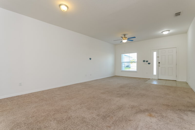 1,905/Mo, 204 Genoa Ct Kissimmee, FL 34758 Living Room View 3