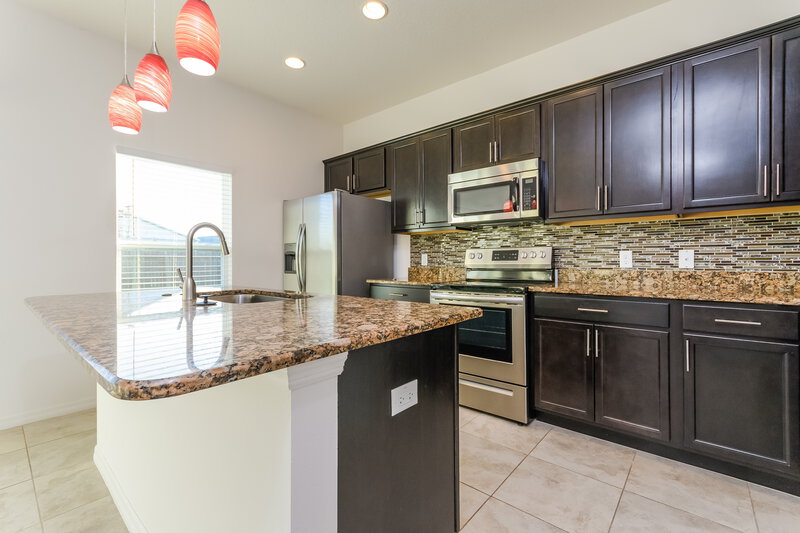 1,905/Mo, 204 Genoa Ct Kissimmee, FL 34758 Kitchen View