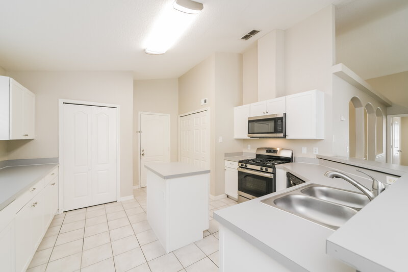2,680/Mo, 747 Citrus Cove Dr Winter Garden, FL 34787 Kitchen View