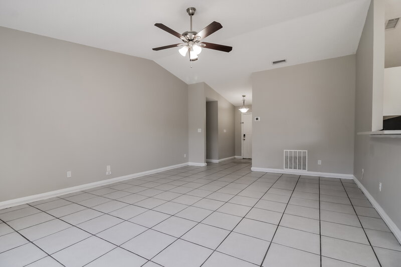 2,615/Mo, 5437 Wauchula Court Orlando, FL 32839 Living Room View