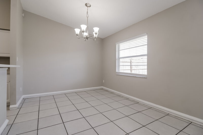 2,615/Mo, 5437 Wauchula Court Orlando, FL 32839 Dining Room View