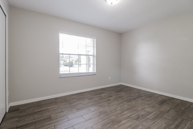 2,615/Mo, 5437 Wauchula Court Orlando, FL 32839 Bedroom View 3