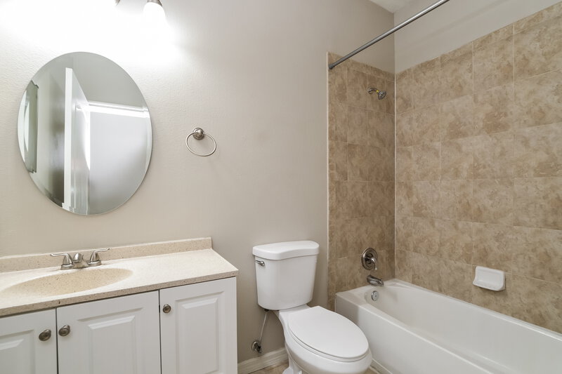 2,390/Mo, 513 Bella Rosa Cir Sanford, FL 32771 Bathroom View