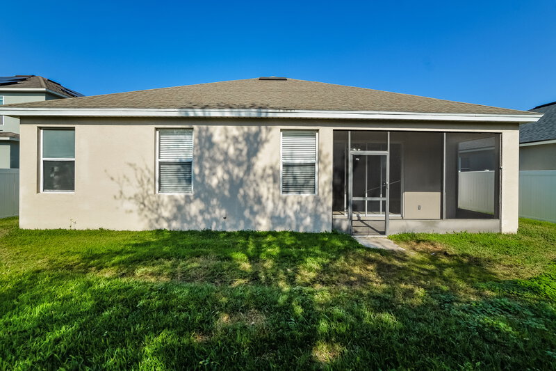 2,390/Mo, 513 Bella Rosa Cir Sanford, FL 32771 Rear View
