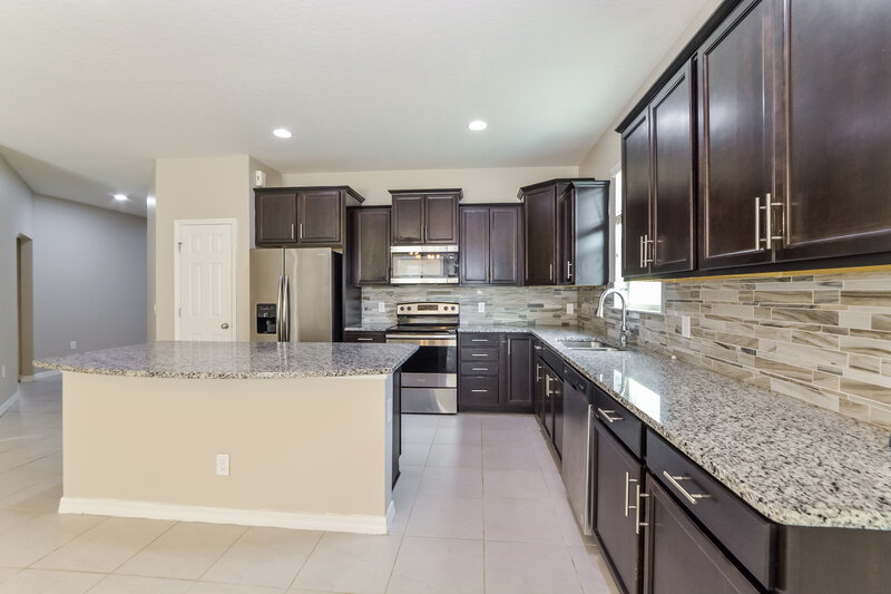 2,620/Mo, 3900 Trujilo Lane Saint Cloud, FL 34772 Kitchen View