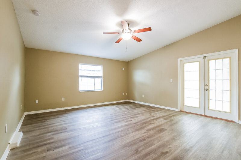 2,080/Mo, 1719 Orange View Way Saint Cloud, FL 34769 Living Room View 3