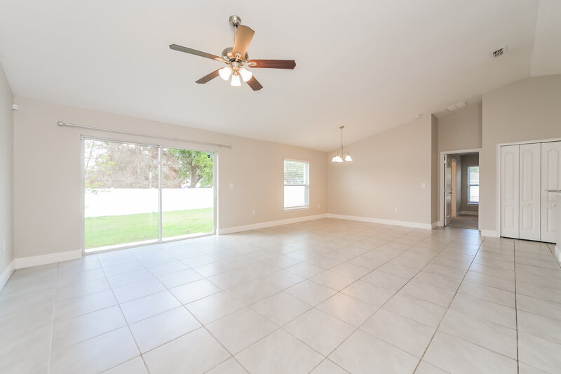 2,115/Mo, 828 Valnera Ct Kissimmee, FL 34758 Living Room View
