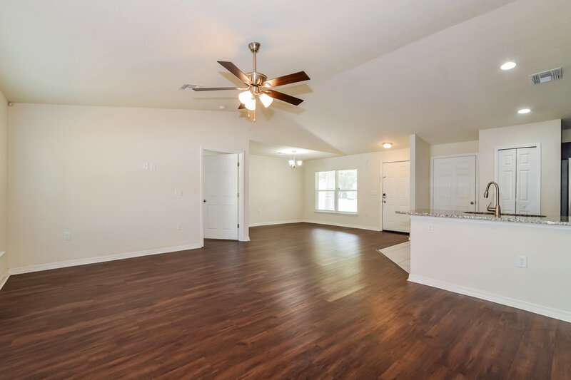 1,935/Mo, 938 Nancy Court Kissimmee, FL 34759 Living Room View 2