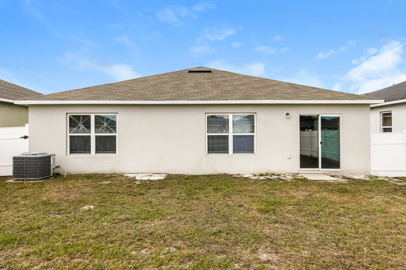 2,080/Mo, 4483 Baler Trails Drive Saint Cloud, FL 34772 Rear View