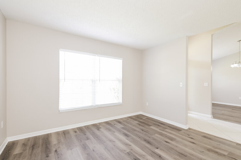1,980/Mo, 634 Basingstoke Ct Kissimmee, FL 34758 Family Room View