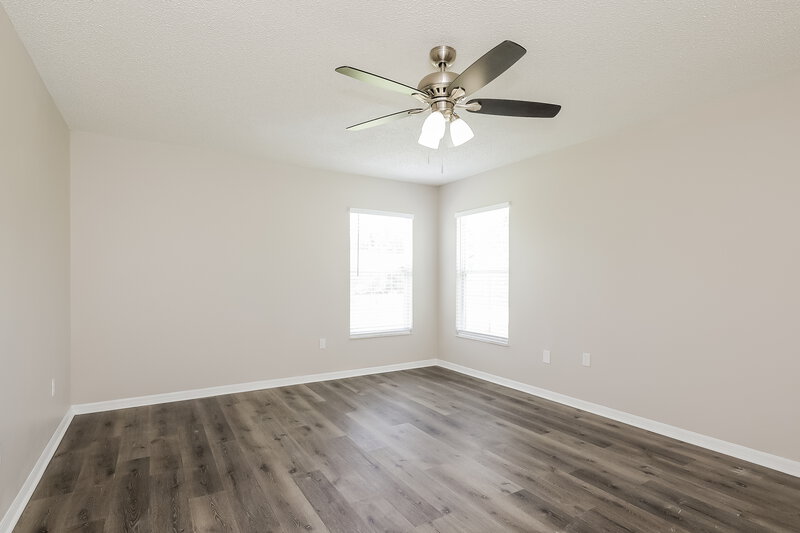 1,980/Mo, 634 Basingstoke Ct Kissimmee, FL 34758 Main Bedroom View 2