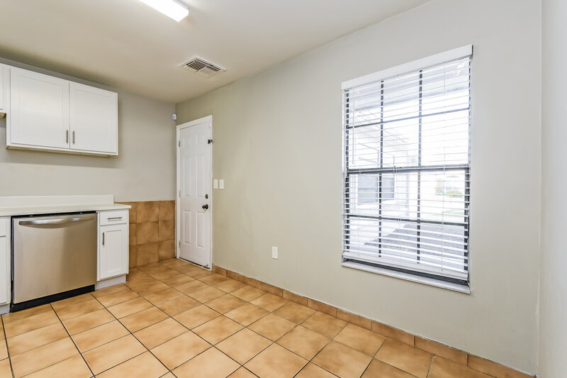 1,520/Mo, 645 Mckinley Court Kissimmee, FL 34758 Breakfast Nook View