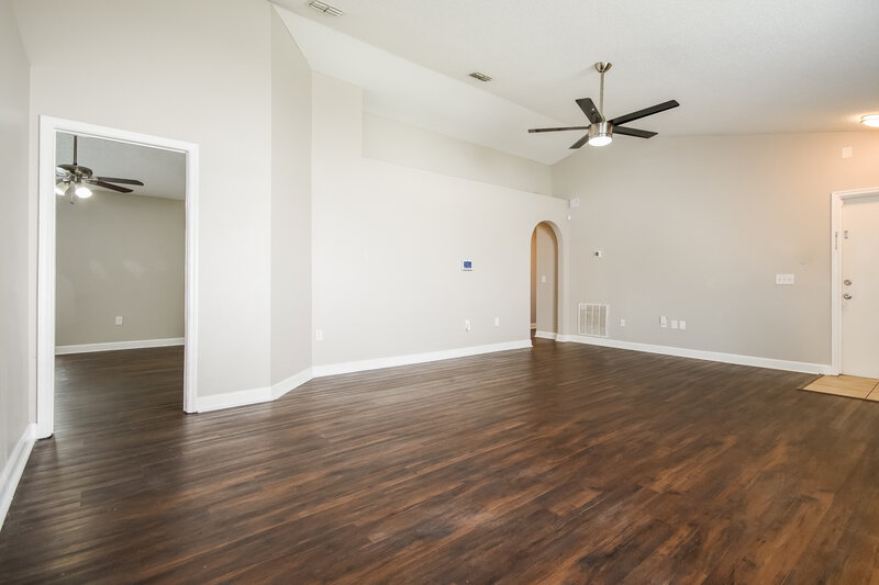 2,075/Mo, 7661 Harbor Bend Cir Orlando, FL 32822 Living Room View 3