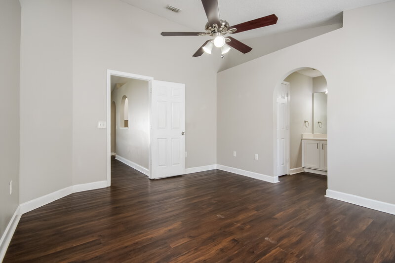 2,075/Mo, 7661 Harbor Bend Cir Orlando, FL 32822 Main Bedroom View 2