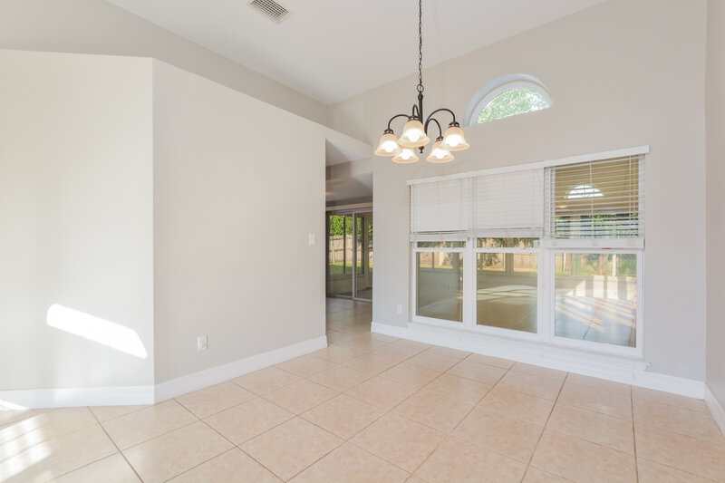 2,340/Mo, 811 Longleaf Pine Ct Orlando, FL 32825 Dining Room View