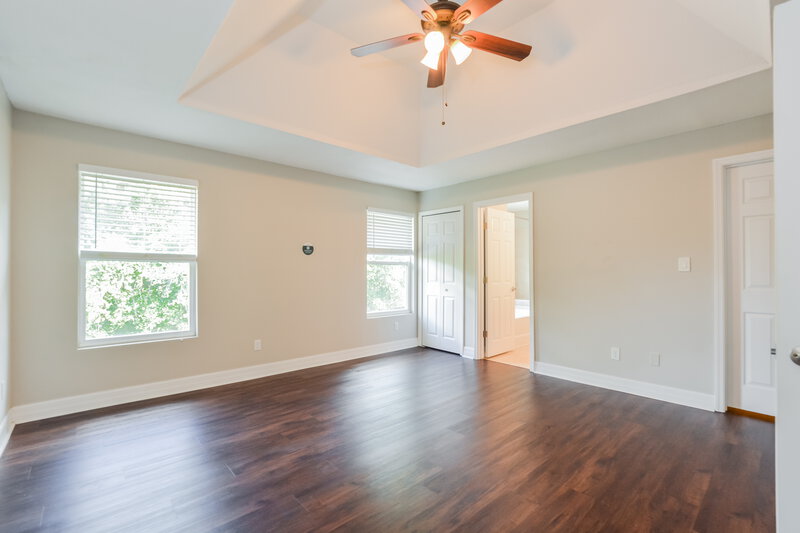 2,340/Mo, 811 Longleaf Pine Ct Orlando, FL 32825 Main Bedroom View 2