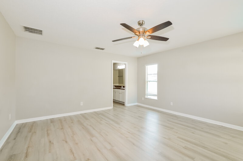 2,255/Mo, 4619 Woodford Dr Kissimmee, FL 34758 Main Bedroom View