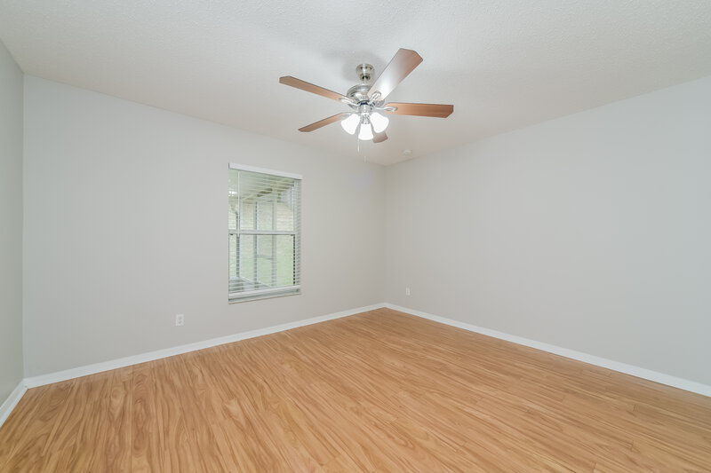0/Mo, 1923 Southern Oak Loop Minneola, FL 34715 Bedroom View 3