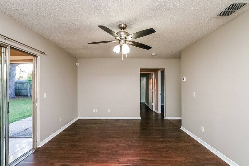 1,595/Mo, 718 Del Prado Dr Kissimmee, FL 34758 Living Room View