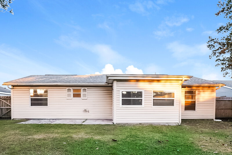 1,595/Mo, 718 Del Prado Dr Kissimmee, FL 34758 Rear View