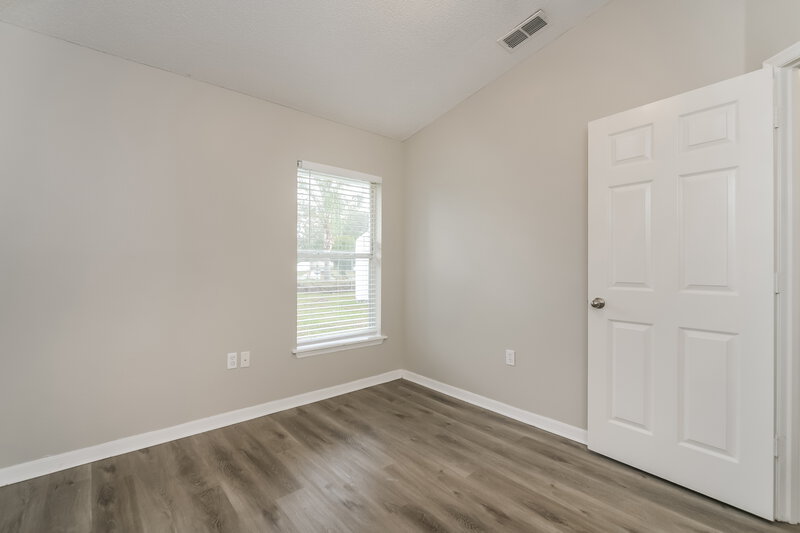1,735/Mo, 1323 Dover Dr Kissimmee, FL 34758 Bedroom View 2