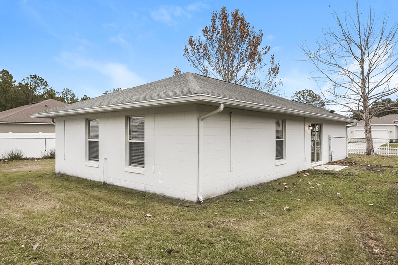 1,735/Mo, 1323 Dover Dr Kissimmee, FL 34758 Rear View