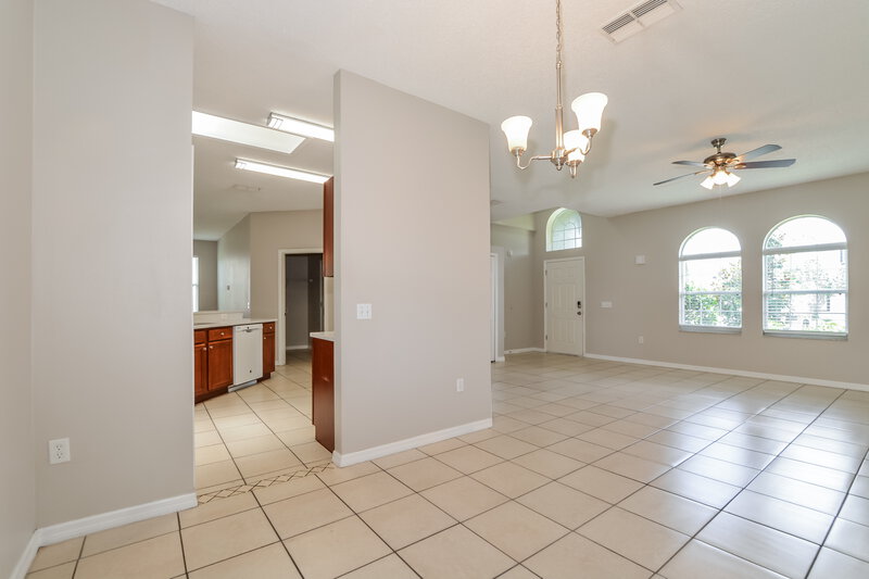2,110/Mo, 562 Bristol Cir Kissimmee, FL 34758 Dining Room View