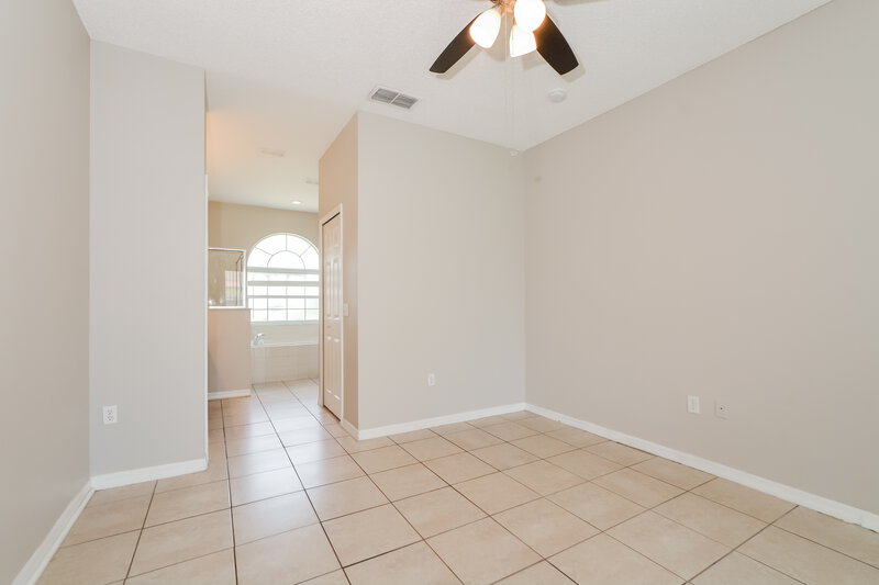 2,110/Mo, 562 Bristol Cir Kissimmee, FL 34758 Main Bedroom View